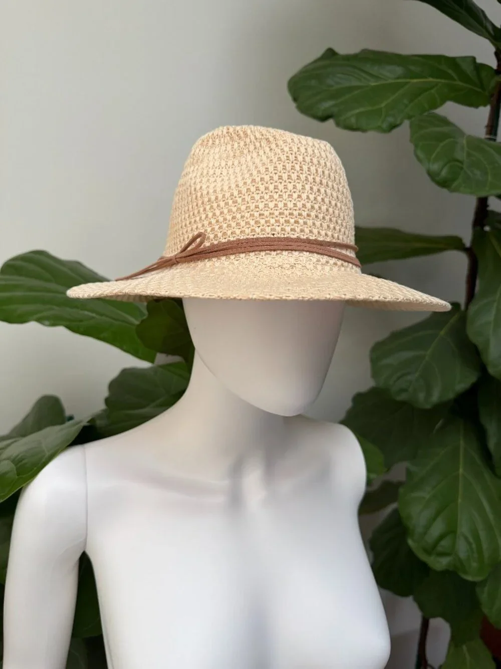 NWT Women's Straw Fedora Hat